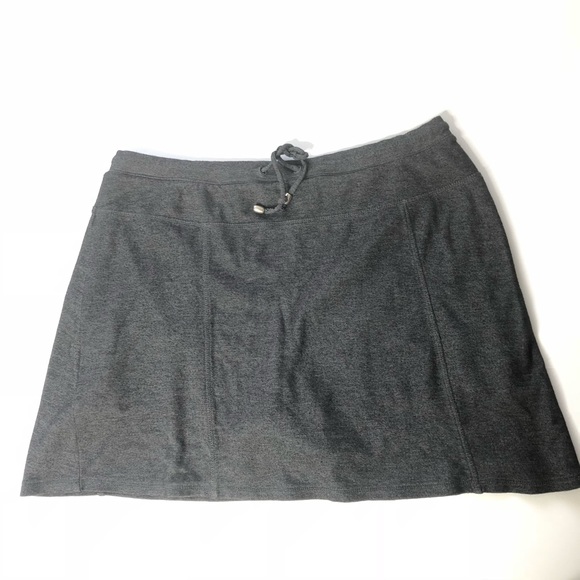 GreenTea Dresses & Skirts - Green Tea Skort Womens XXL Skirt With Shorts